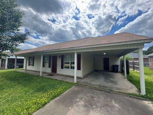 127 Field Crest Dr, Searcy, AR, 72143-8428 | Card Image