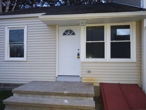 48 Dupont Pl, Bridgeport, CT, 06610-1402 | Card Image