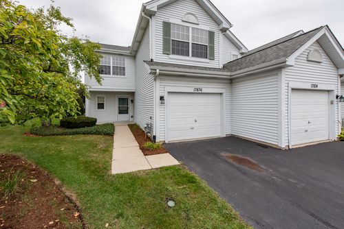 17876 Braewick Rd, Gurnee, IL, 60031-5206 | Card Image