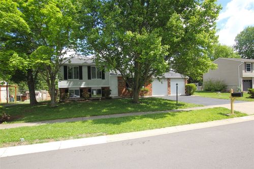 5917 Summersweet Dr, Clayton, OH, 45315-9797 | Card Image