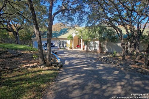 7705 Windchime Way, Fair Oaks Ranch, TX, 78015-4566 | Card Image