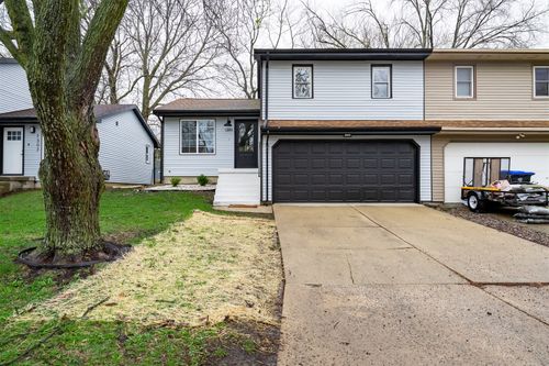 1305 Bancroft Dr, Bloomington, IL, 61704-2551 | Card Image