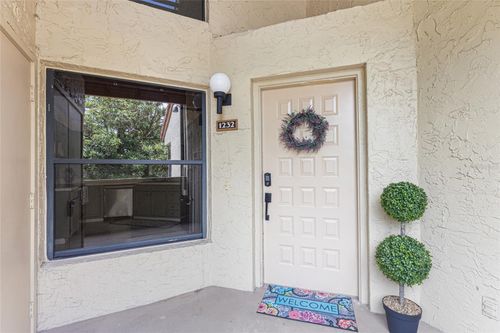ge-1232 Saint Tropez Cir, ORLANDO, FL, 32806-5552 | Card Image