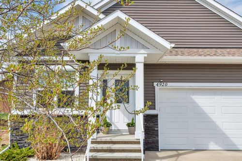 4920 Beardsley Ave, Lacombe, AB, T4L0G4 | Card Image