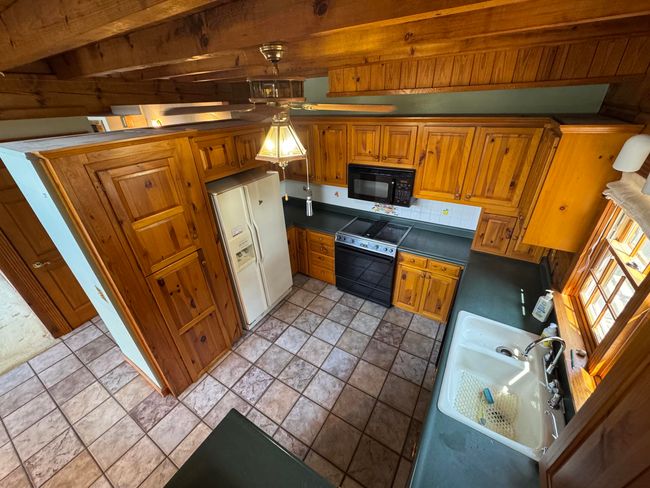 2452 Skyview Way, House other with 2 bedrooms, 2 bathrooms and null parking in Dandridge TN | Image 10