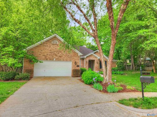 93 Fernbrook Ct, Madison, AL, 35758-7985 | Card Image