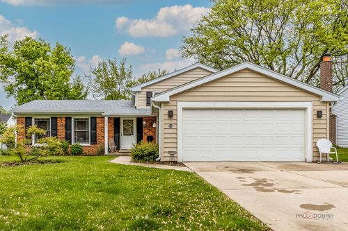 832 Boxwood Ln, Buffalo Grove, IL, 60089-4204 | Card Image
