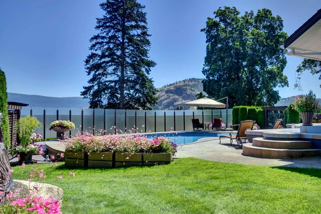 View of pool with privacy fence | Image 27