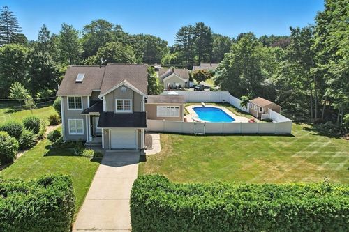 44 Kensington Ave, Westfield, MA, 01085-3440 | Card Image