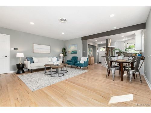 9525 W 11th Ave, Lakewood, CO, 80215-4745 | Card Image