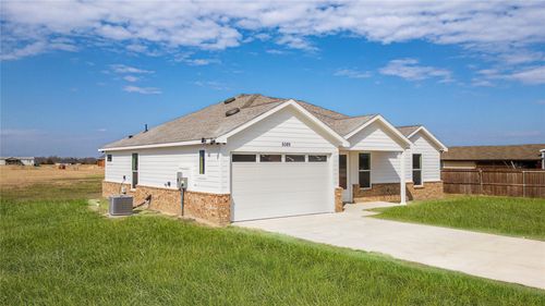 5089 Holly St, Crandall, TX, 75114-4040 | Card Image