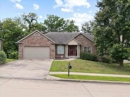 3903 Deerfoot Way, COLUMBIA, MO, 65203-6761 | Card Image