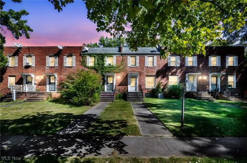 4043 Township Pkwy, Highland Hills, OH, 44122-7020 | Card Image