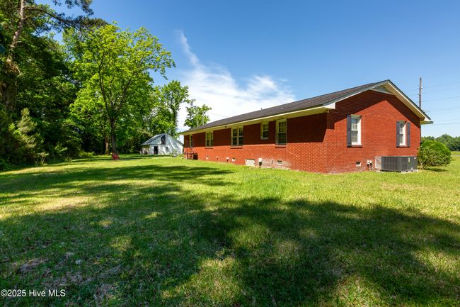 4173 Middle Rd, House other with 3 bedrooms, 2 bathrooms and null parking in Trenton NC | Image 26