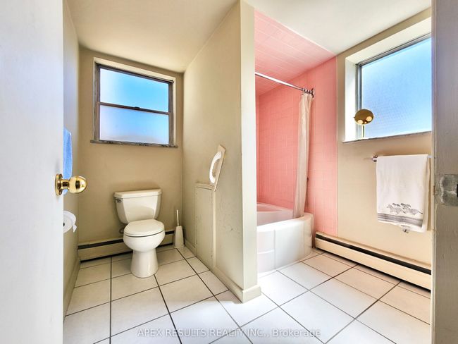 204 - 38 Charlton Ave W, Condo with 2 bedrooms, 2 bathrooms and null parking in Hamilton ON | Image 22
