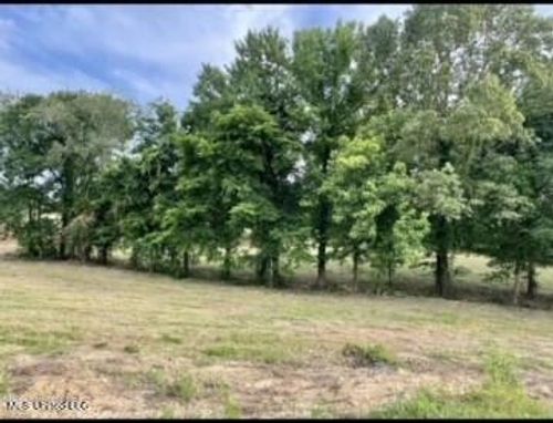 16 Garden Rd, Southaven, MS, 38672 | Card Image