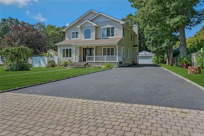 984 Baldwin Path Path, House other with 4 bedrooms, 2 bathrooms and null parking in Dix Hills NY | Image 2