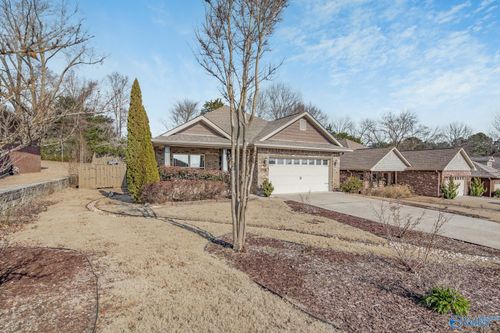 2906 Pasture View Ln Se, Owens Cross Roads, AL, 35763-5101 | Card Image