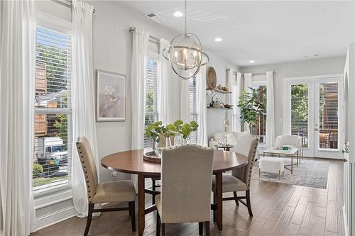 4302 Parkside Pl, Atlanta, GA, 30342-2953 | Card Image