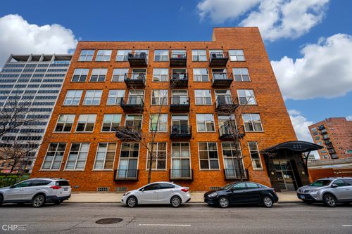 apt-401b-417 Jefferson St, Chicago, IL, 60607-3819 | Card Image