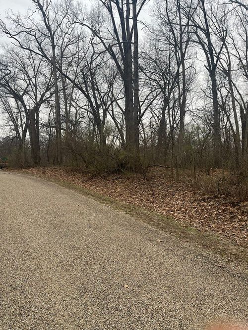 7 Arrowhead Ct, Putnam, IL, 61560-9562 | Card Image