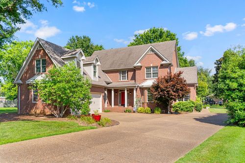 28 Harton Pl, Hopkinsville, KY, 42240-1588 | Card Image