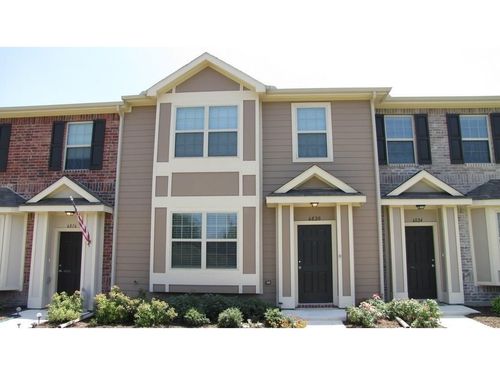 6820 Carrington Ln, Fort Worth, TX, 76137-7549 | Card Image