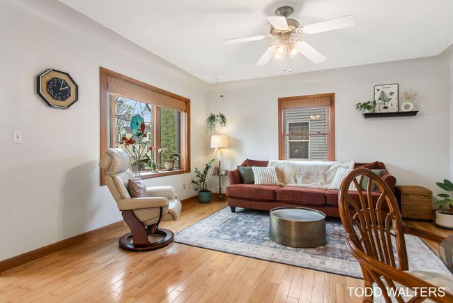 12-web-or-mls-251-w-21st-st | Image 17