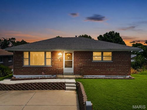 4720 Collins Ct, Saint Louis, MO, 63116-3423 | Card Image