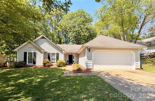1539 Bear Mountain Rd, Charlotte, NC, 28214-9699 | Card Image