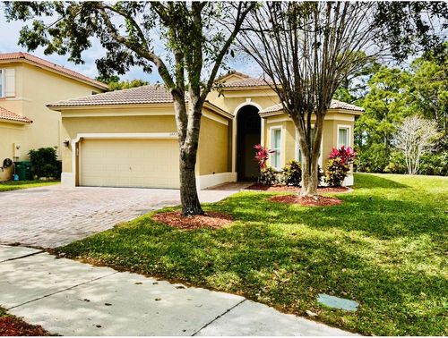 5663 Sunberry Cir, Fort Pierce, FL, 34951-3119 | Card Image