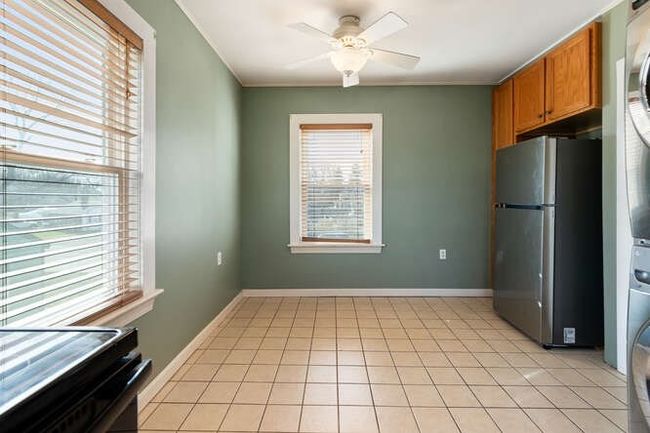 10 Conant St, Home with 5 bedrooms, 2 bathrooms and 4 parking in Beverly MA | Image 31
