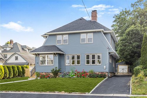 12 Risley Pl, New Rochelle, NY, 10801-3708 | Card Image