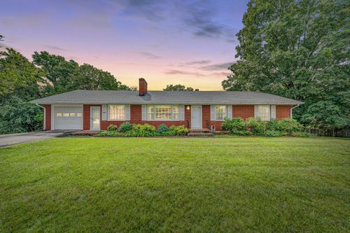 4362 Fontaine Cir, Roanoke, VA, 24018-3008 | Card Image
