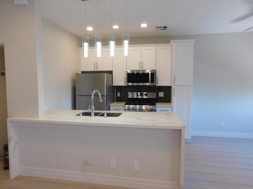 11-116 Maegan Pl, Thousand Oaks, CA, 91362-2754 | Card Image