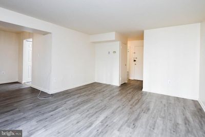 202 - 30 Canterbury Square, Condo with 1 bedrooms, 1 bathrooms and null parking in ALEXANDRIA VA | Image 2