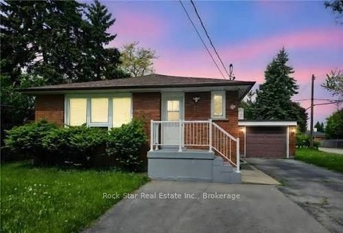 130 W 34th St, Hamilton, ON, L9C5K3 | Card Image