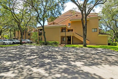 apt-108-15575 Miami Lakeway N, Miami Lakes, FL, 33014-5578 | Card Image