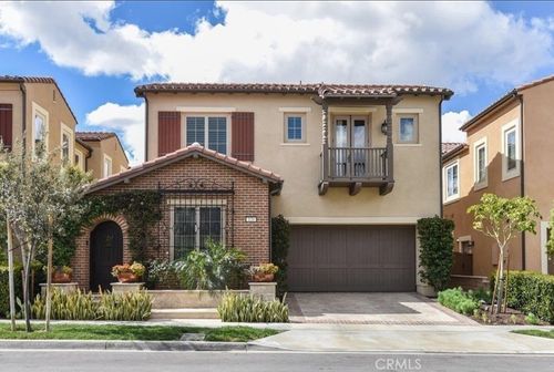 120 Long Fence, Irvine, CA, 92602-1807 | Card Image