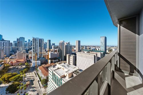 3304-121 Ne 5th St, Miami, FL, 33132 | Card Image
