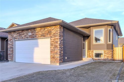 254 Macinnes St, Saskatoon, SK, S7T0T2 | Card Image