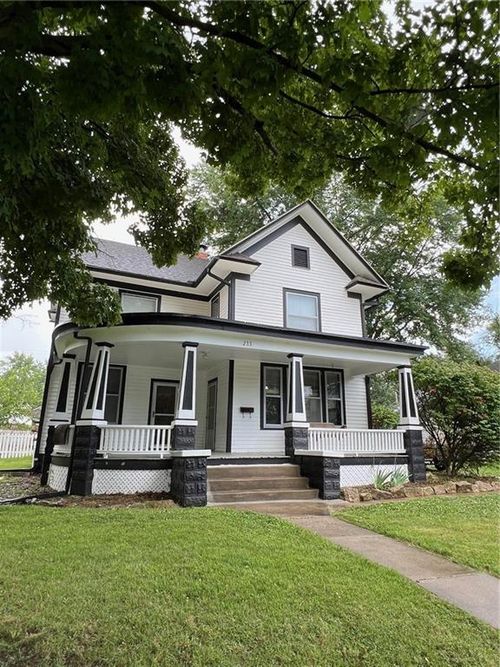 233 Main St, Osawatomie, KS, 66064-1341 | Card Image