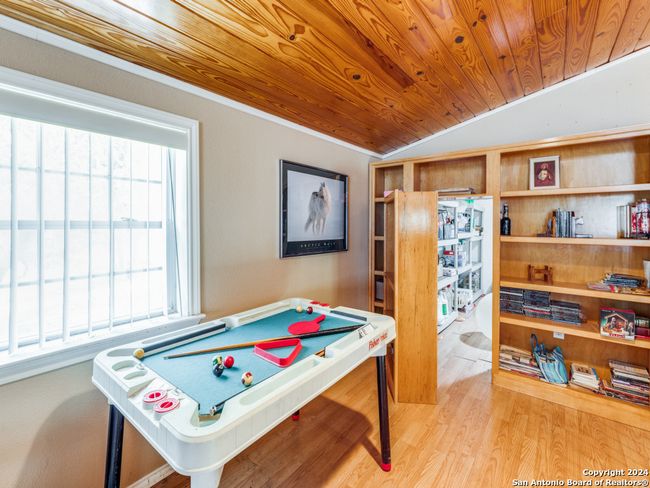 6300 Hickory Forrest Dr, House other with 2 bedrooms, 4 bathrooms and null parking in Seguin TX | Image 17