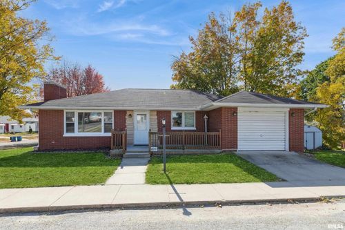 106 Church Ave, Lost Nation, IA, 52254-9689 | Card Image