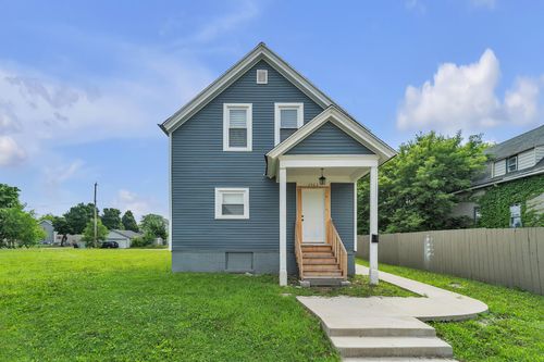 2462 N 23rd St, Milwaukee, WI, 53206-1524 | Card Image