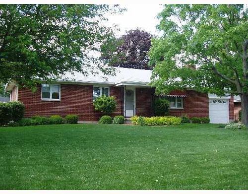 1326 Maplewood Dr, Piqua, OH, 45356-4245 | Card Image