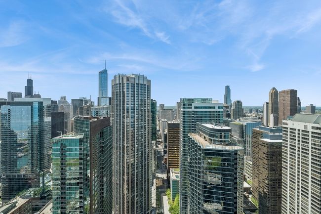 APT-4905 - 451 E Grand Ave, Condo with 3 bedrooms, 4 bathrooms and 2 parking in CHICAGO IL | Image 40