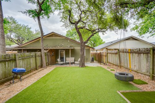b-2412 Thornton Rd, Austin, TX, 78704-4908 | Card Image