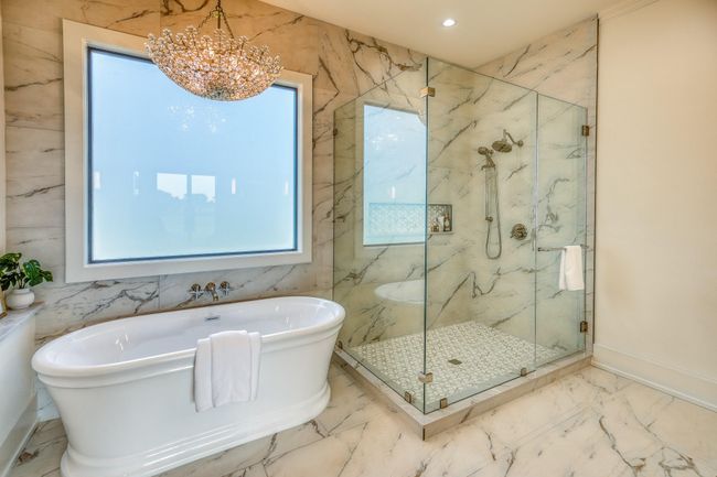 104 Hartfield Rd, Home with 4 bedrooms, 5 bathrooms and 3 parking in Round Top TX | Image 16