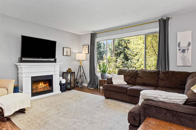 21322 Mallard Dr, House other with 4 bedrooms, 2 bathrooms and 4 parking in Hope BC | Image 4